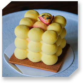 季節のフルーツケーキ